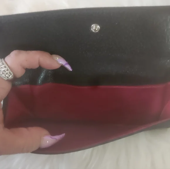 AUTHENTIC BVLGARI LONG WALLET - Picture 7 of 8